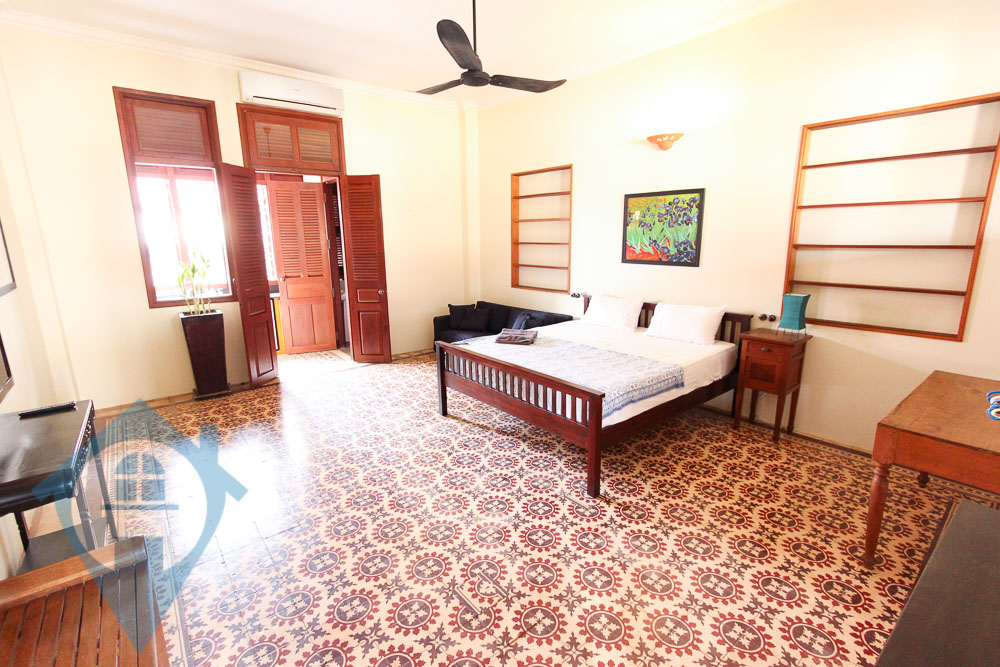 French Colonial 3 Bedroom Apartment in Wat Phnom | Phnom Penh