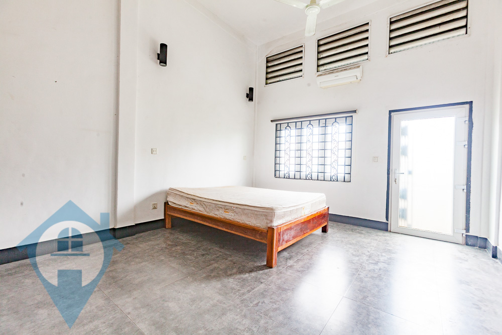 Duplex 2 Bedroom Renovated Apartment For Rent in Phsar Kandal 1 | Phnom Penh