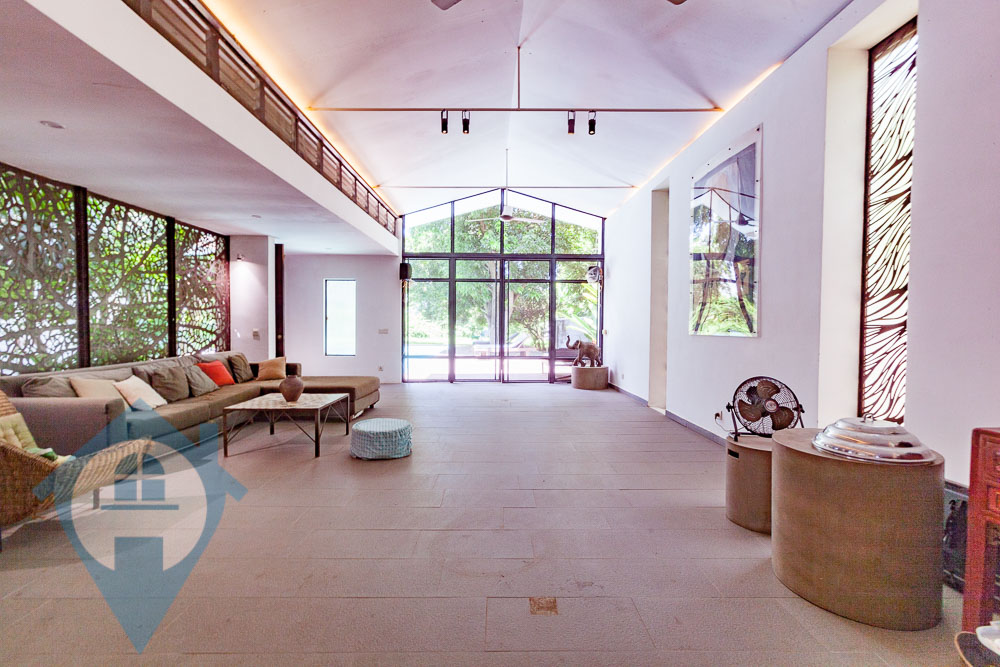 5 Bedroom Villa on a Large Site For Sale in Arey Ksat | Phnom Penh