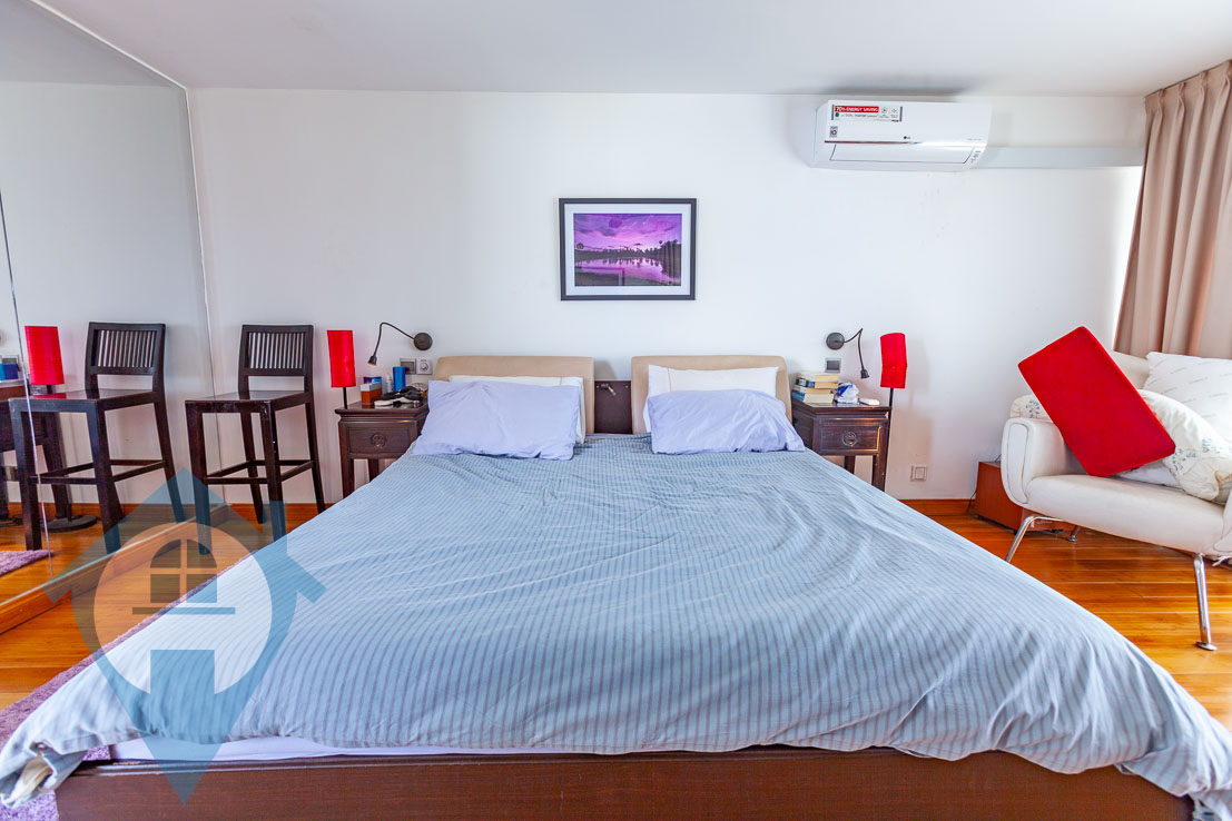 ''2 Bedroom Beside Night Market | Phnom Penh Real Estate''