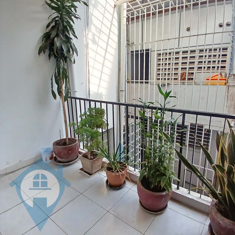 ''2nd Floor 2 Bedroom Near Wat Phnom | Phnom Penh Real Estate''