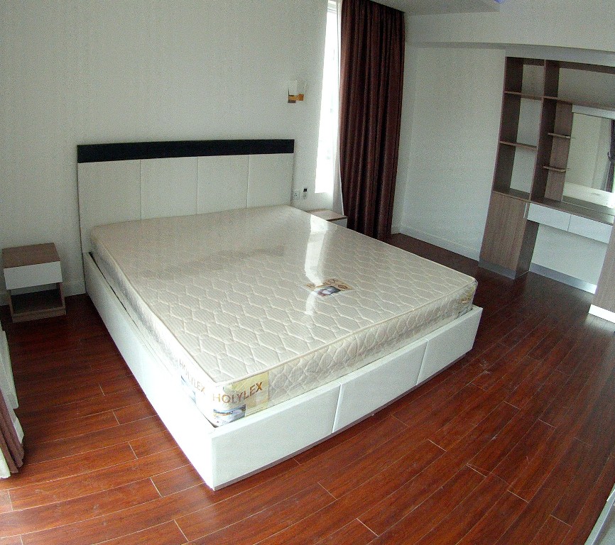 3 bedroom apartment with balconies in bkk1 | Phnom Penh