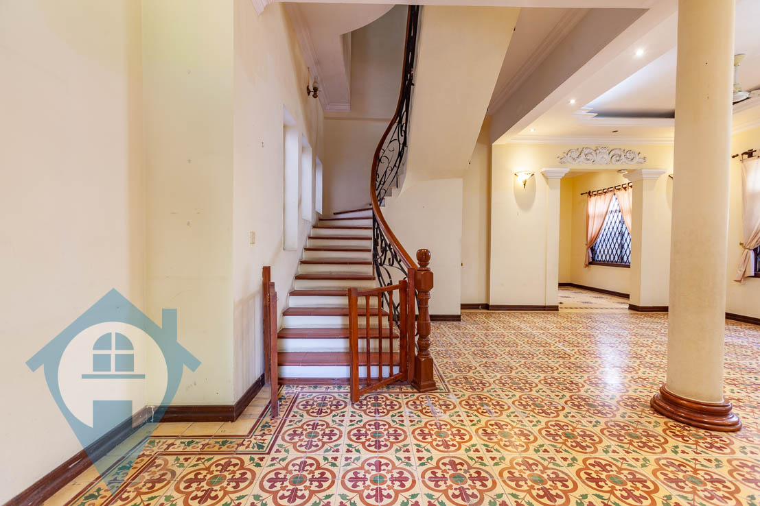 3 Bedroom Villa Near Independence Monument | Phnom Penh