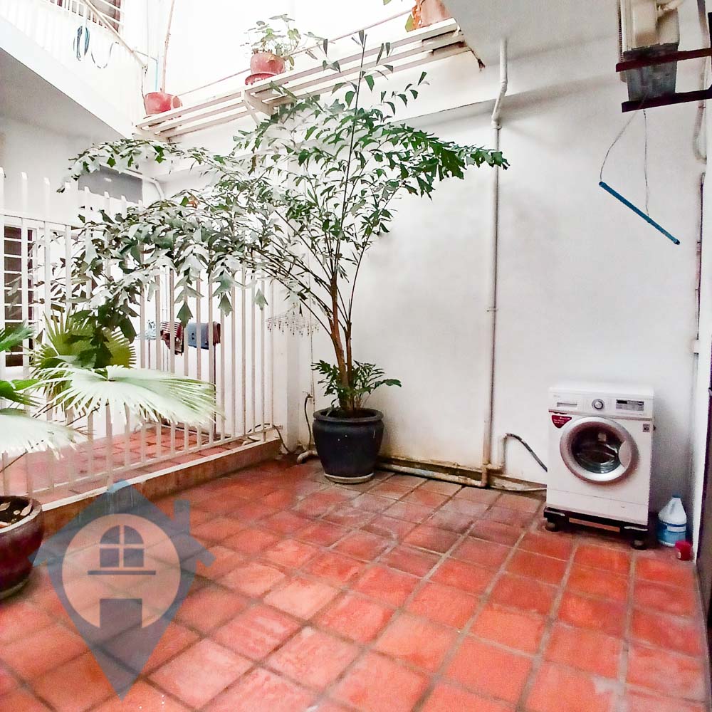''3rd Floor 2 Bedroom Near Wat Phnom | Phnom Penh Real Estate''