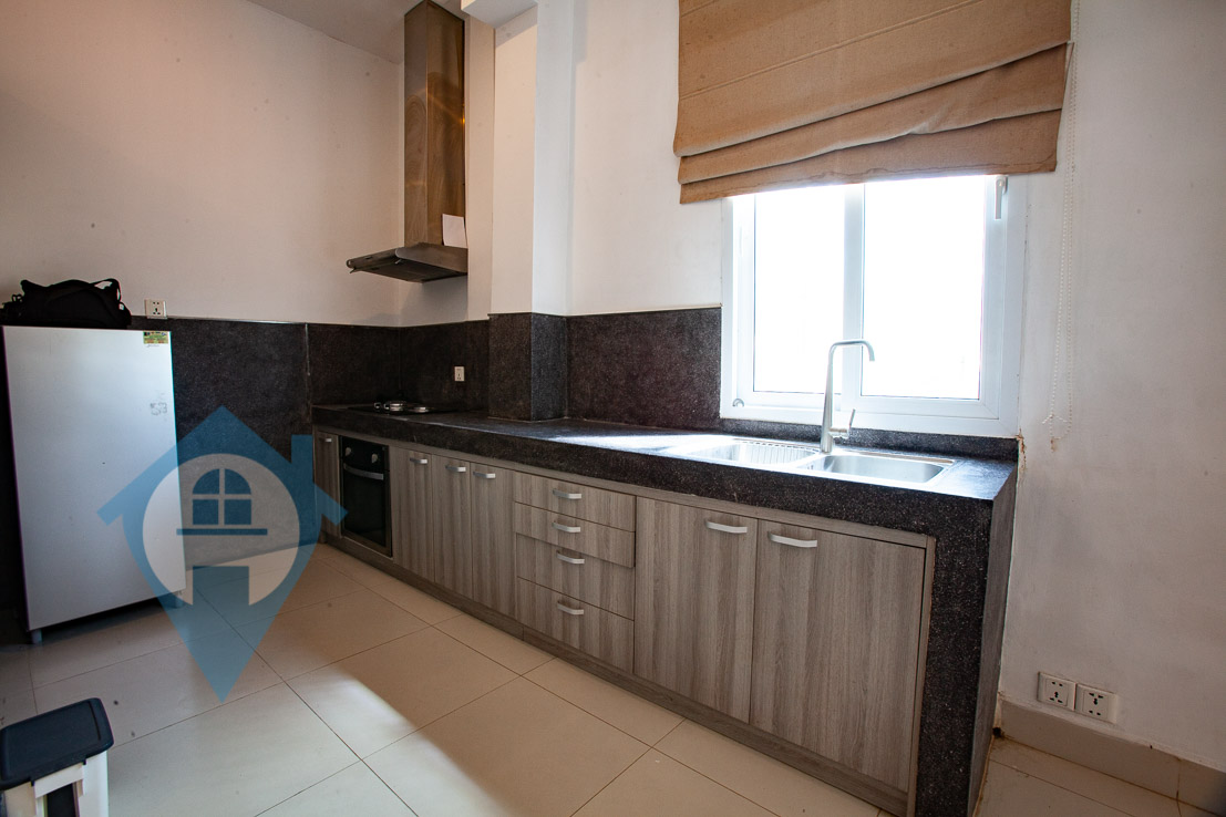''Good Sized 2 Bedroom Duplex Near Central Market | Phnom Penh Real Estate''