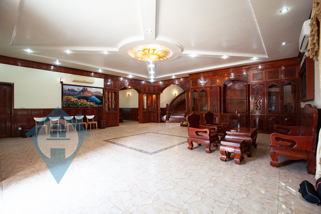 ''Large 6 Bedroom Villa in Chroy Chungva | Phnom Penh Real Estate''