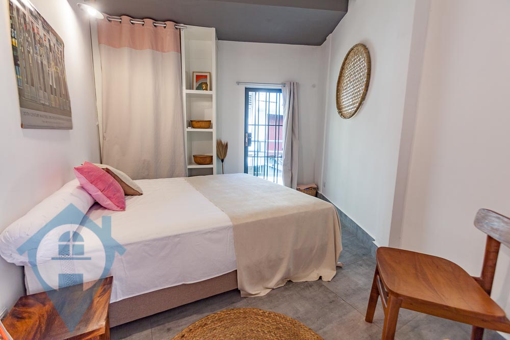 ''Renovated 2 Bedroom Duplex in 7 Makara | Phnom Penh Real Estate''