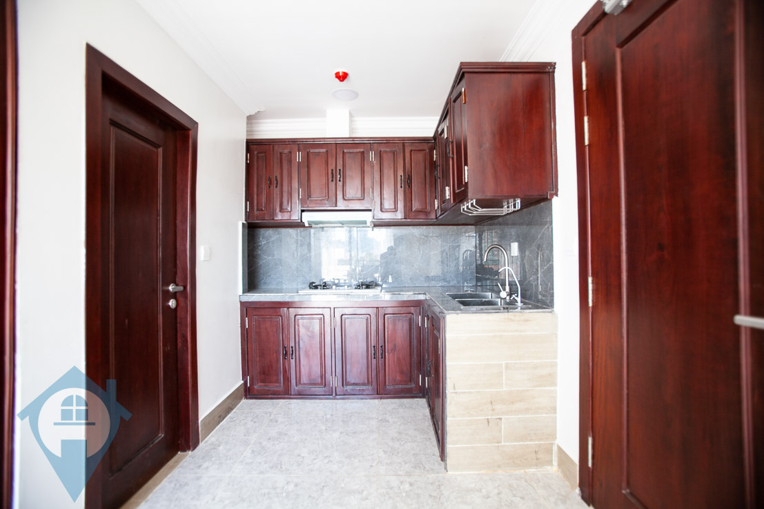 ''Rooftop Pool 1 Bedroom Near Royal Palace | Phnom Penh Real Estate''