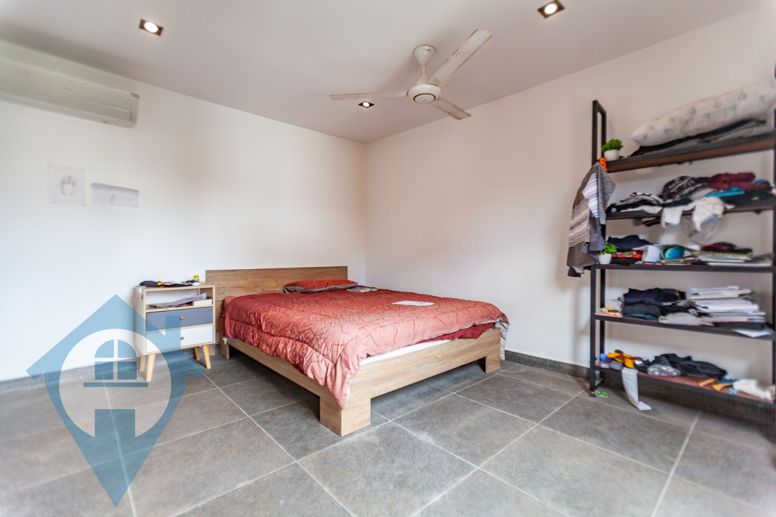 ''Spacious 3 Bedroom Near Wat Phnom | Phnom Penh Real Estate''