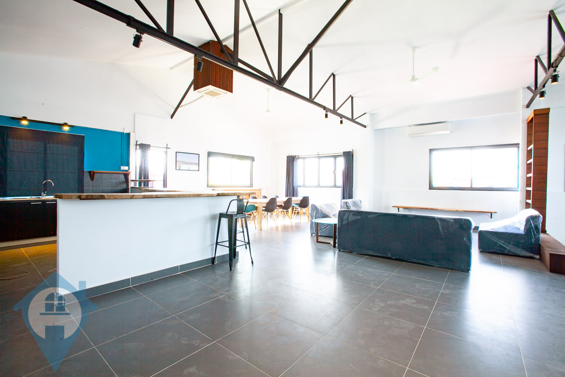 ''Spacious 4 Bedroom Penthouse Near Central Market | Phnom Penh Real Estate''