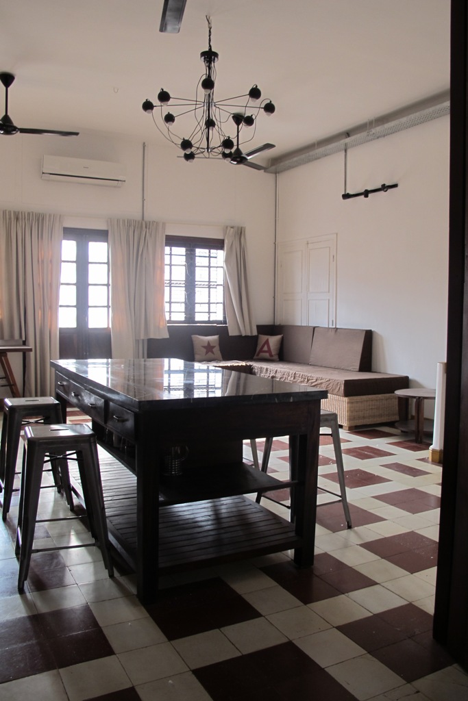 Superb 1 bedroom apartment in a colonial building